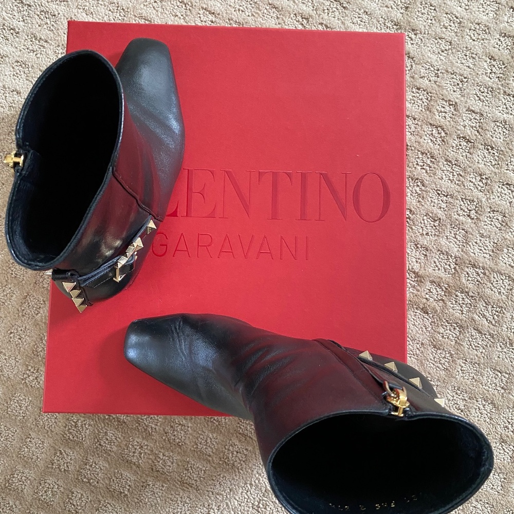 Valentino Garavani Booties - Picture 8 of 12
